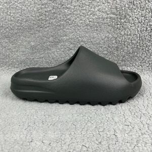 Yeezy Kids Slide Sandals in Black